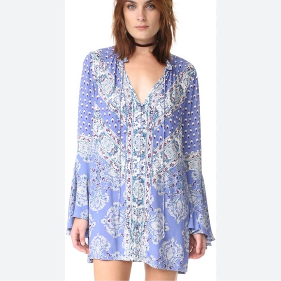 FREE PEOPLE S Women's Magic Mystery Bell Sleeve
Floral Boho Tunic Top Periwinkle - Picture 3 of 3